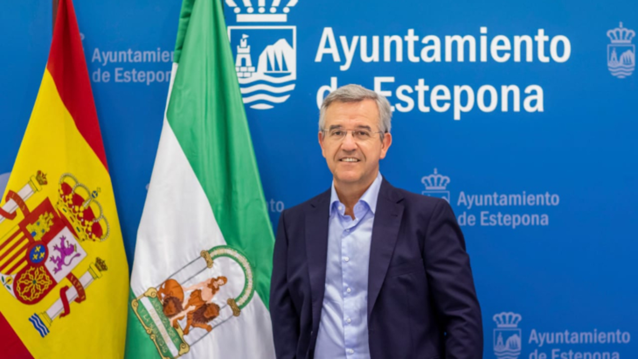 Jos&eacute; Mar&iacute;a Garc&iacute;a Urbano, alcalde de Estepona, M&aacute;laga. / @JMGarciaUrbano