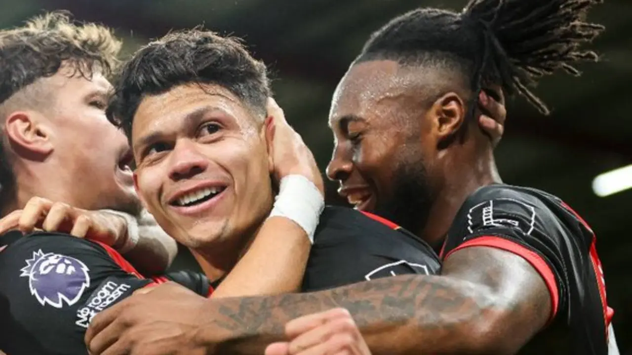 Los futbolistas del Bournemouth en plena celebraci&oacute;n de uno de sus goles. / @afBournemouth