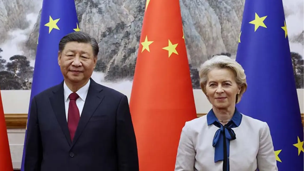 El presidente de China, Xi Jinping; y la presidenta de la Comisi&oacute;n Europea, Ursula Von der Leyen.  Consilium.europa.eu