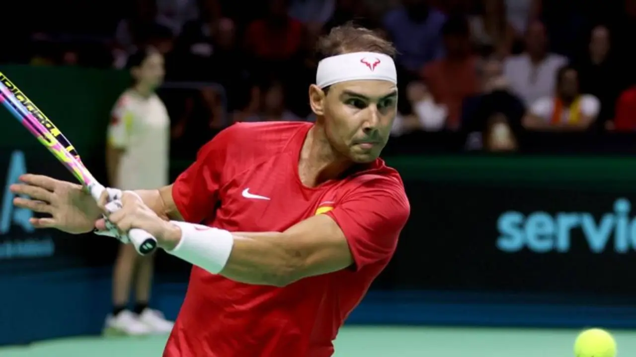 Rafael Nadal, tenista espa&ntilde;ol en plena acci&oacute;n en la Copa Davis. / @daviscup