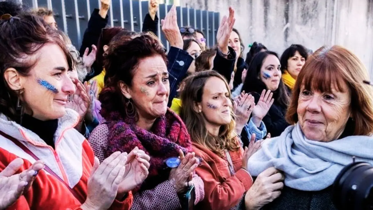 Gis&egrave;le Pelicot, mujer que fue agredida por su esposo y, a instanacia de este, por otros 50 hombres. / X.