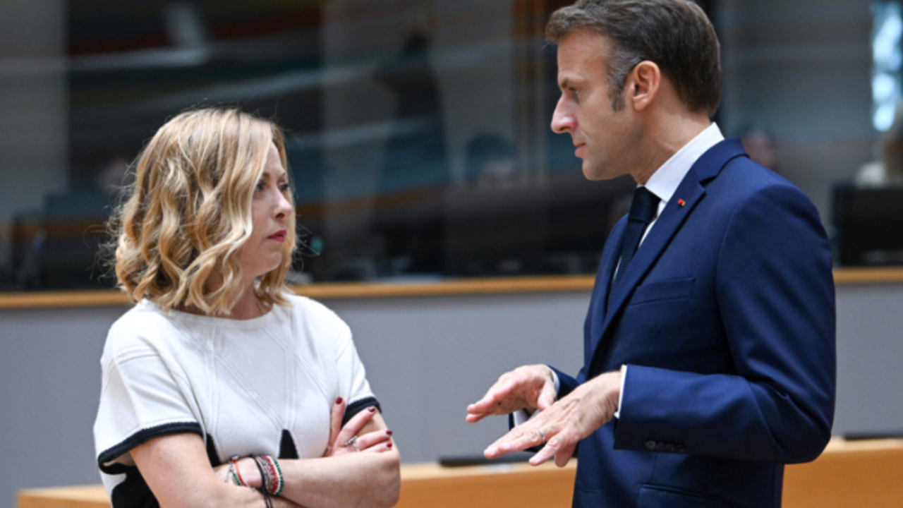 Girogia Meloni, primera ministra de Italia y Emmanuel Macron, presidente de Francia. / Consejo Europeo