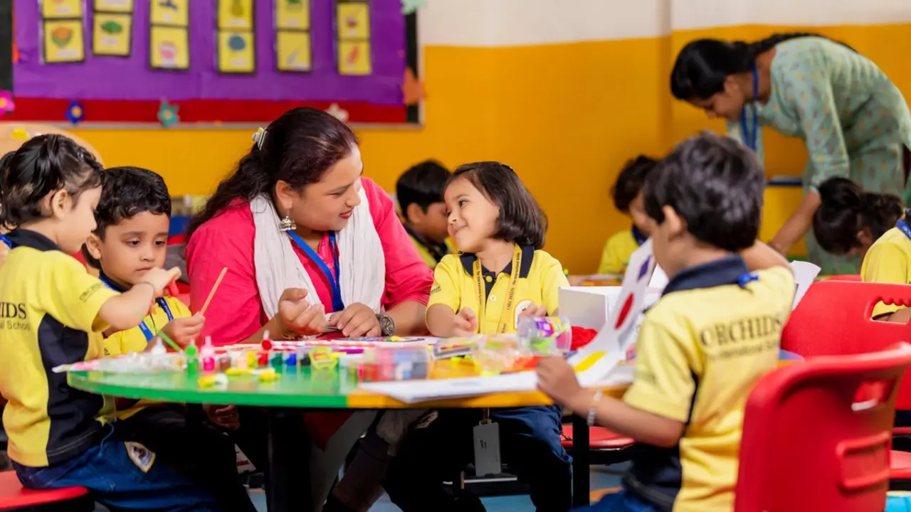Ni&ntilde;os en una escuela. / Pixabay.