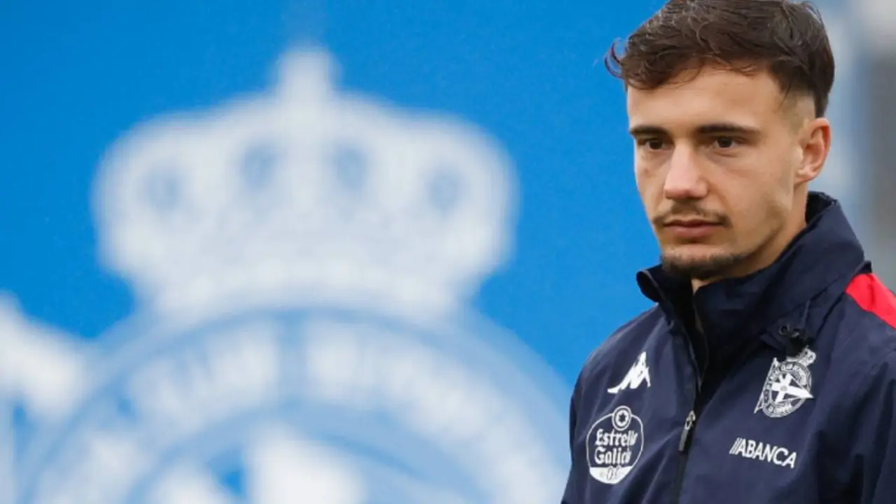Denis Genreau, nuevo jugador del Deportivo. /  @rcdeportivo