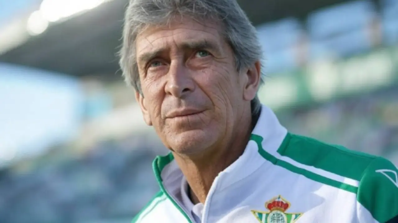 Manuel Pellegrini, entrenador del Real Betis. /  Grok