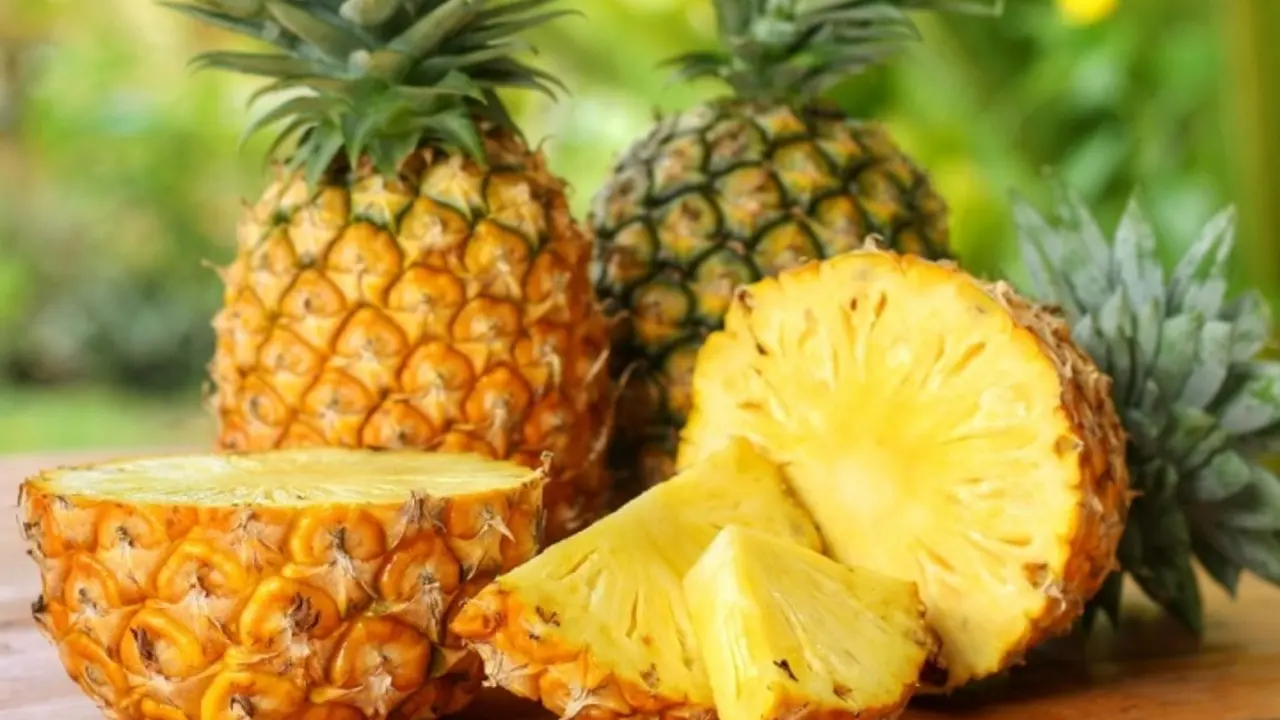 Pi&ntilde;a. / RR SS.