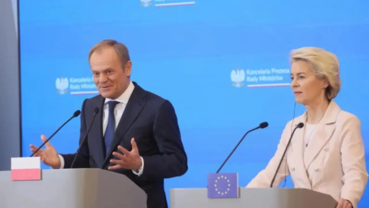 Donald Tusk, primer ministro de Polonia, y Ursula von der Leyen. / RR.SS