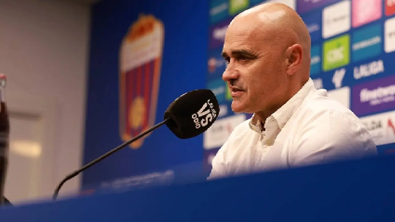 &Oacute;scar Gilsanz, entrenador del D&eacute;por. /  www.rcdeportivo.es