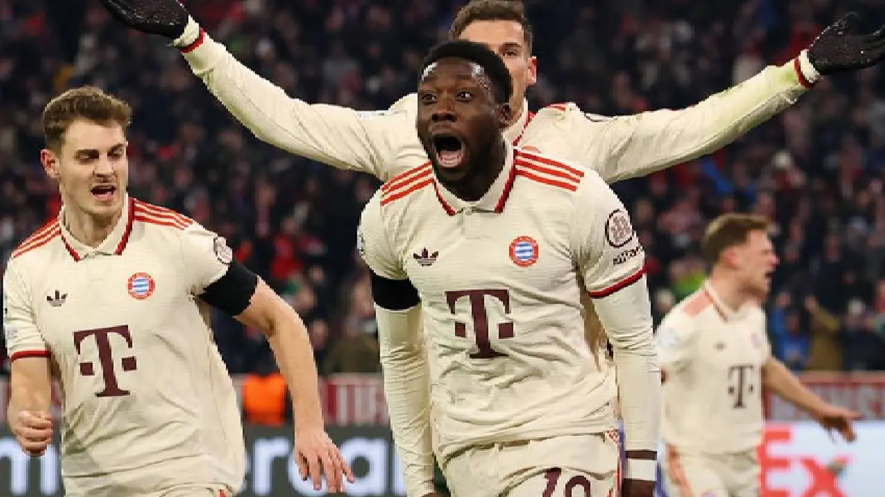 Alphonso Davies, jugador del Bayern. / @FCBayernES