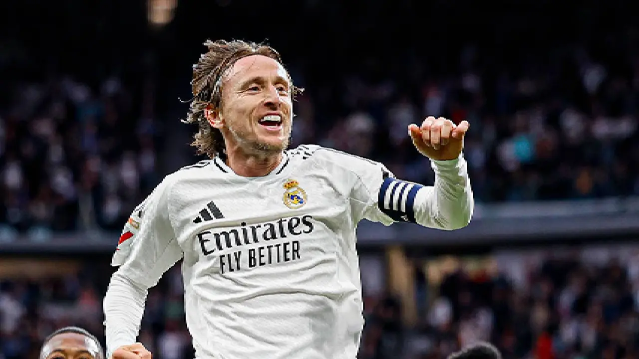 Luka Modric celebrando su gol ante el Girona. /  @realmadriden