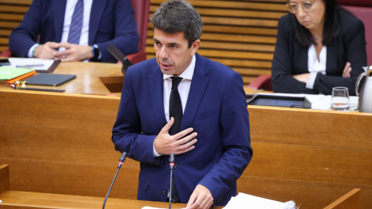 Carlos Maz&oacute;n, presidente de la Comunidad Valenciana en el Parlament. / Generalitat Valenciana