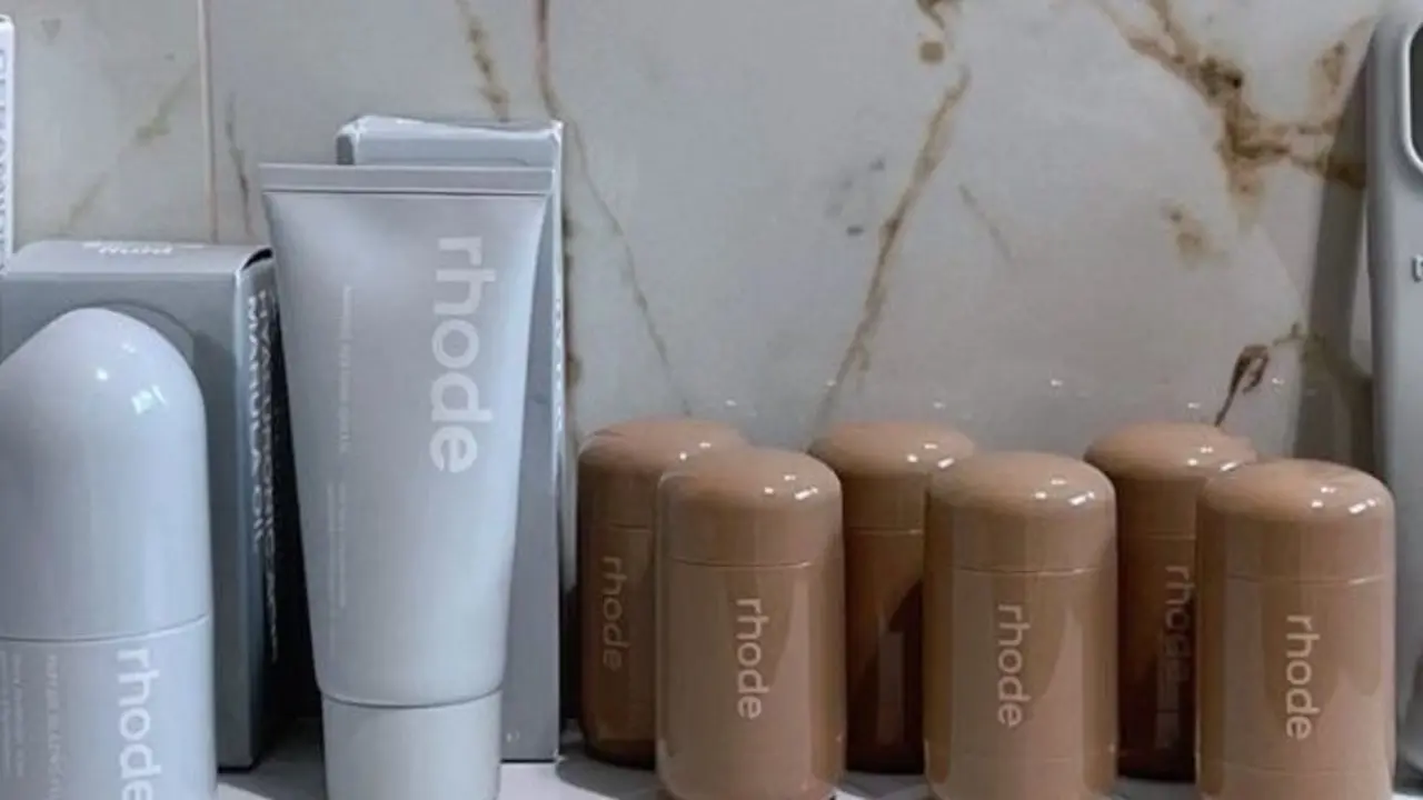 Productos de Rhode Skin. / @SkincareRhode