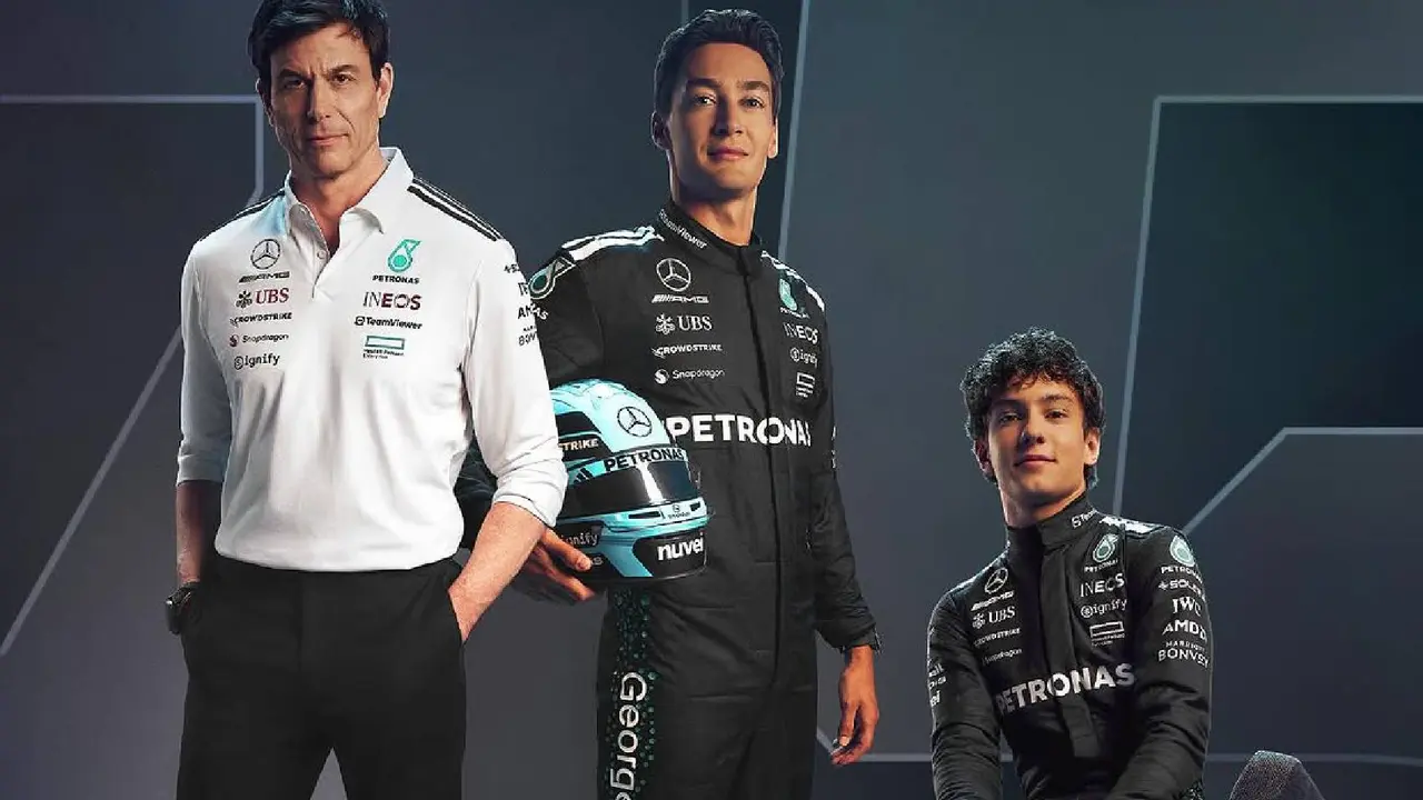 Toto Wolff junto a los pilotos de la escuder&iacute;a Mercedes. /  Instagram:  mercedesamgf1