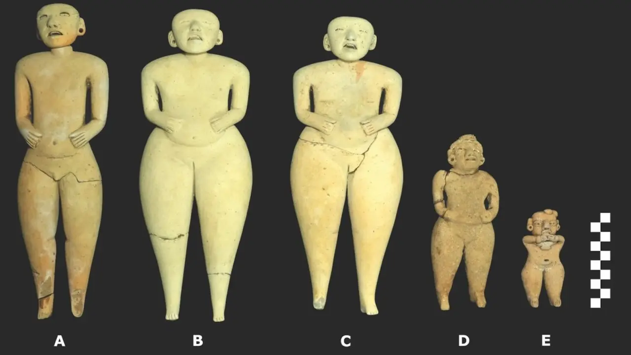 Descubiertas cinco marionetas de cer&aacute;mica en San Isidro, El Salvador. / J. Przedwojewska-Szymańska/PASI - Universidad de Varsovia