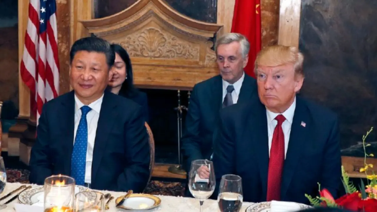 Xi Jinping, presidente de China; y Donald Trump, presidente electo de EE UU. / RR SS