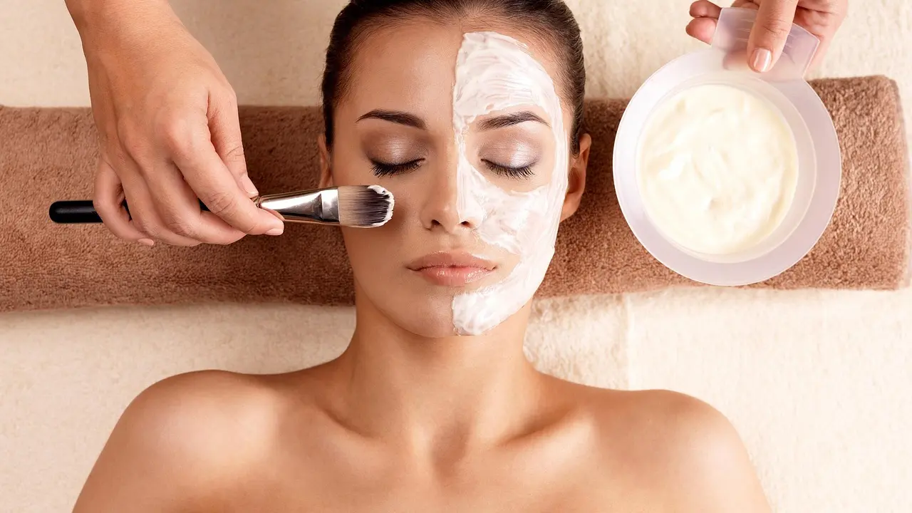 facial-8224799_1280