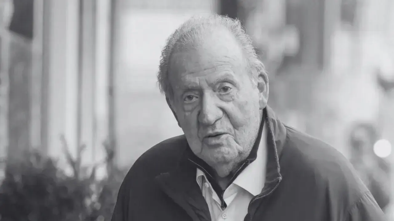 Juan Carlos I, rey em&eacute;rito. / RR SS.