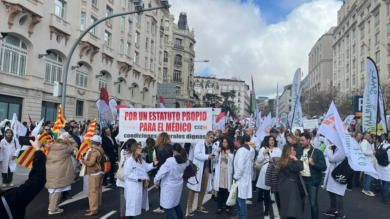 M&eacute;dicos en la manifestaci&oacute;n de Madrid. / @cesm_sindicatos.