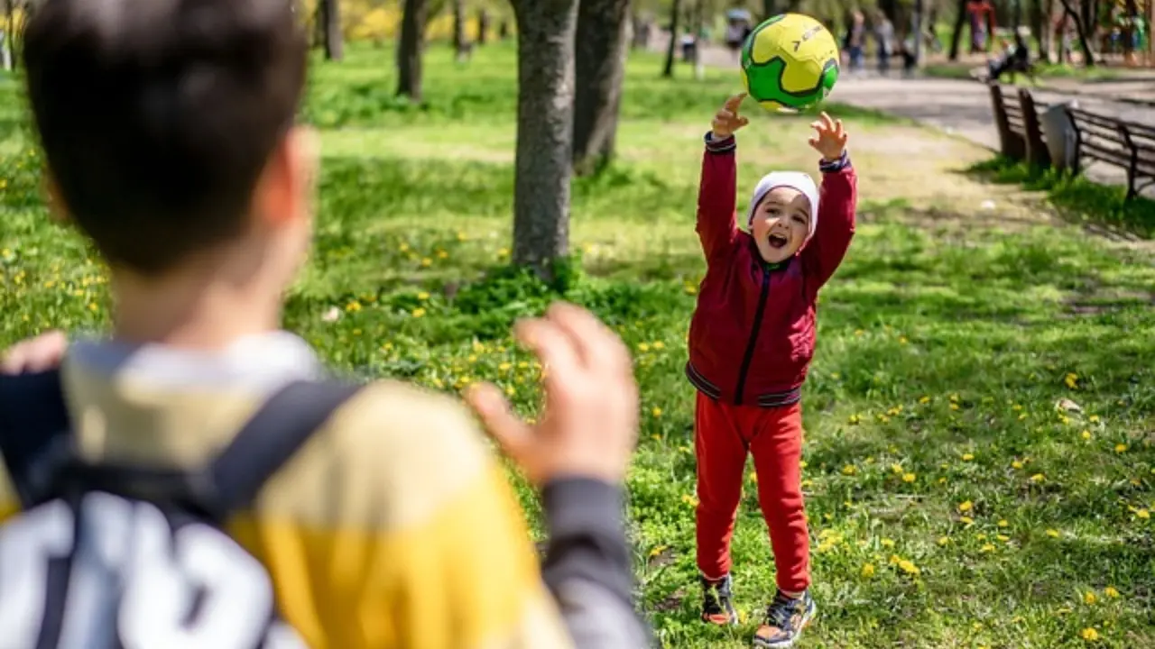 Ni&ntilde;os jugando. / Pixabay.