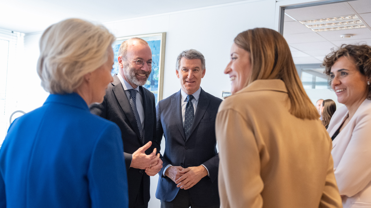 Ursula von der Leyen, Manfred Weber, Alberto N&uacute;&ntilde;ez Feij&oacute;o, Roberta Metsola y Dolors Montserrat. / PP