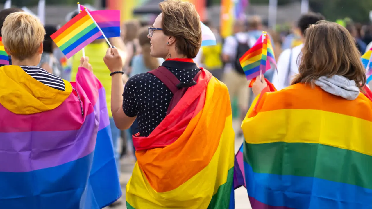 Personas en una manifestaci&oacute;n del colectivo gay. / RR SS.