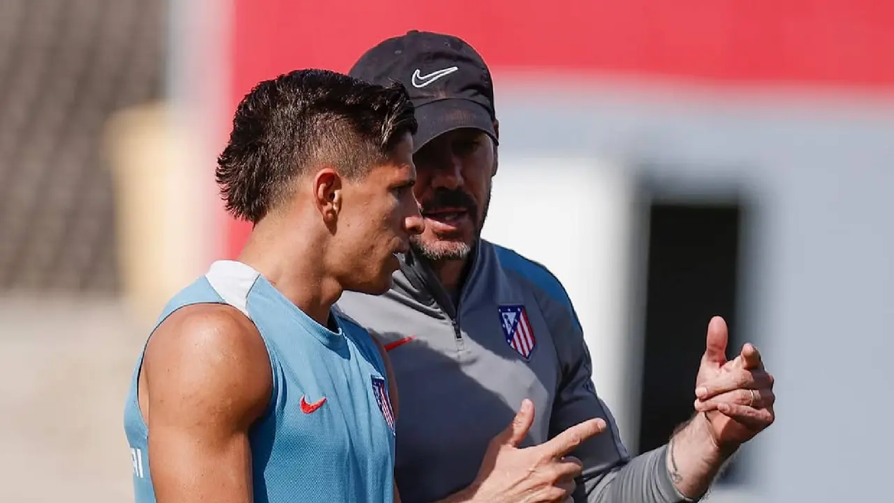 El clan de los Simeone durante un entrenamiento del Atl&eacute;tico de Madrid. /  Instagram: atleticodemadrid
