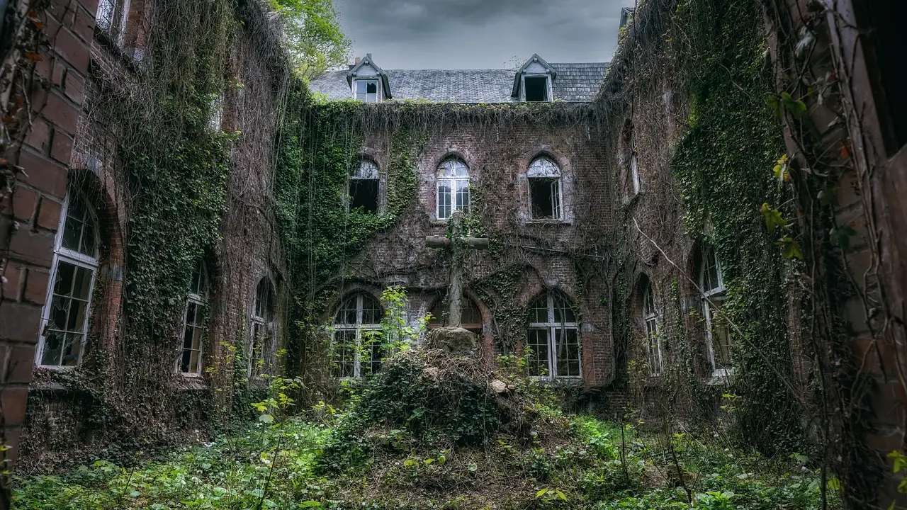 monastery-6306296_1280
