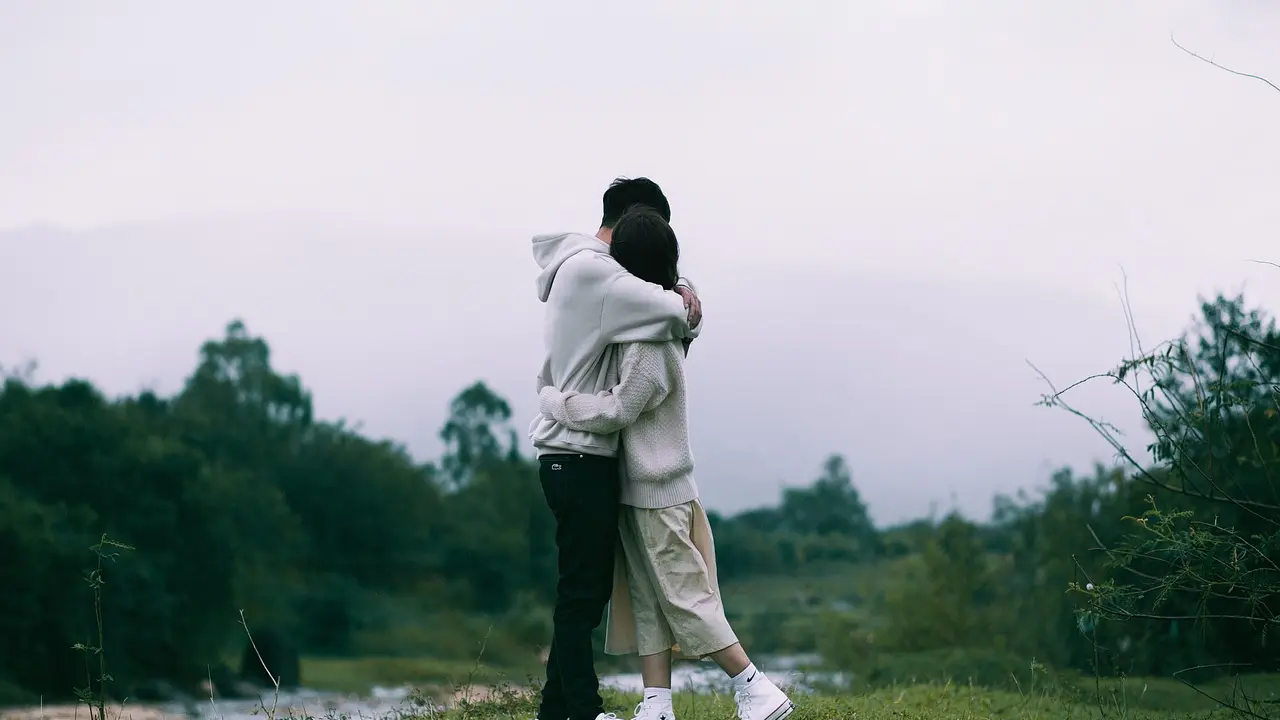 couple-6935366_1280
