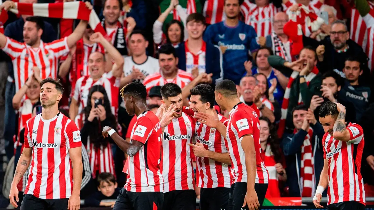 Los futbolistas del Athletic celebrando su triunfo sobre el Rangers. / www.athletic-club.eus