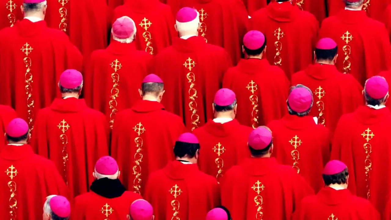 Un grupo de cardenales. / RR SS.