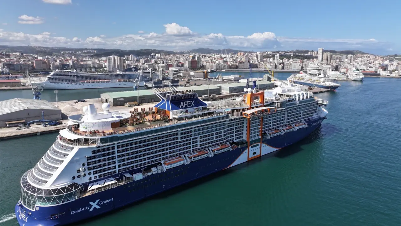Cinco cruceros en A Coru&ntilde;a en el mismo d&iacute;a, el 22 de abril de 2025. / Mundiario