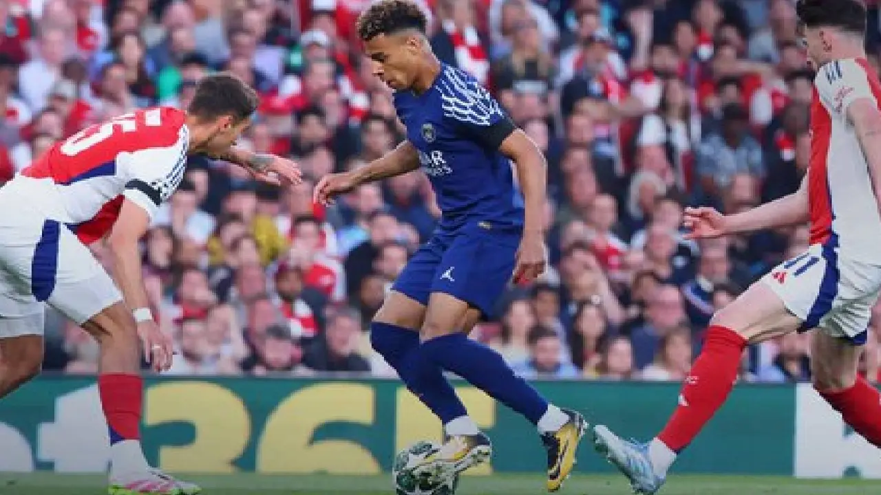 Una acci&oacute;n del partido entre el Arsenal y el PSG. /  @psg_inside