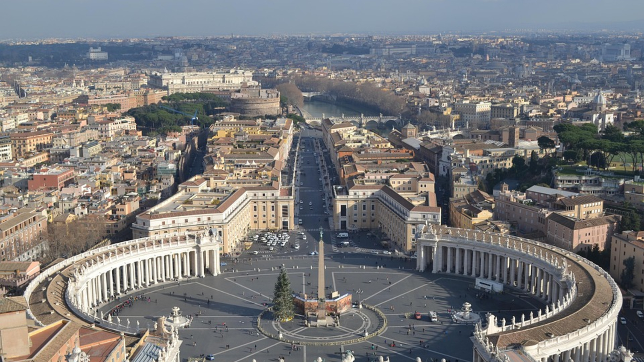 Plaza de San Pedro, El Vaticano. / Pixabay