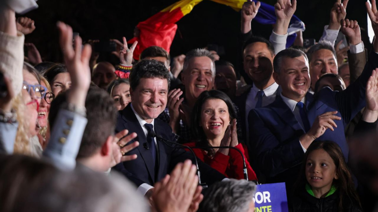Nicusor Dan, alcalde de Bucarest y candidato presidencial de Ruman&iacute;a. / @NicusorDanRO
