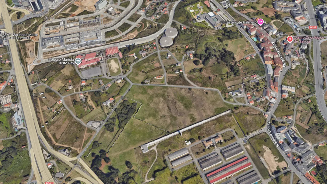 La zona del Monte Mero en A Coruña con la antigua Fábrica de Armas en la parte inferior. / Google Maps vía Mundiario