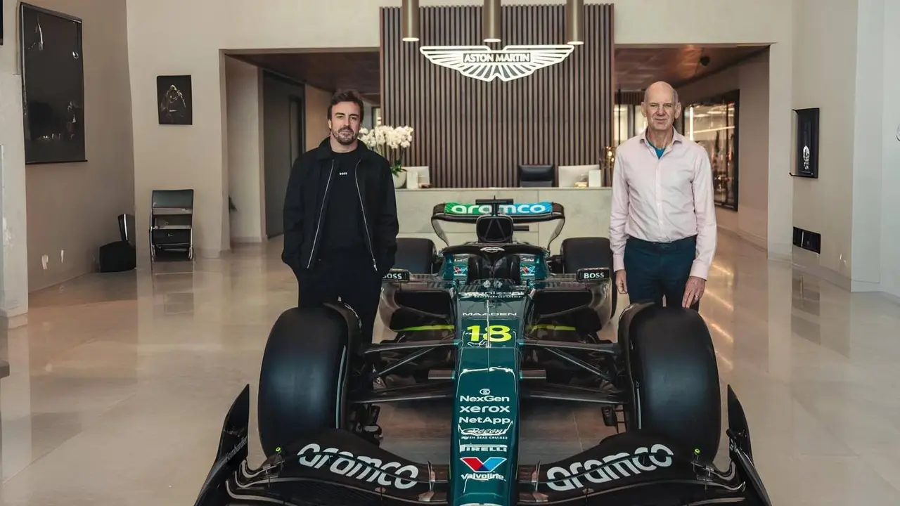 Fernando Alonso y Adrian Newey. /  Instagram: astonmartinf1