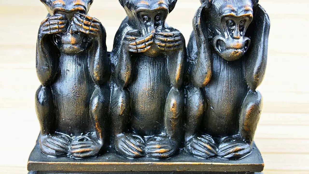 LOS TRES MONOS SABIOS CHINOS
