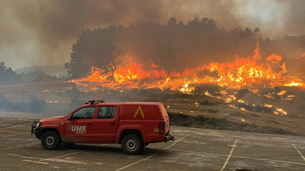 Incendio en Ourense. / @UMEgob