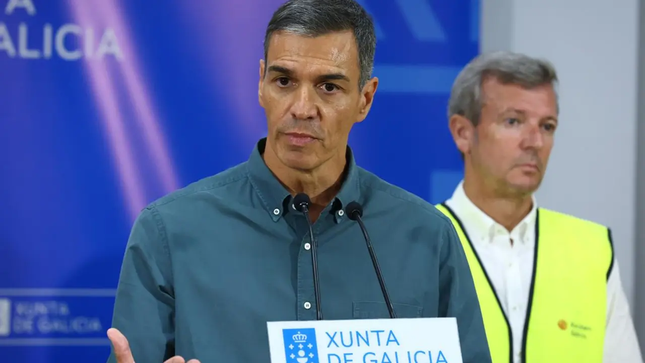 Pedro S&aacute;nchez, presidente del Gobierno y Alfonso Rueda, presidente de la Xunta de Galicia. / La Moncloa