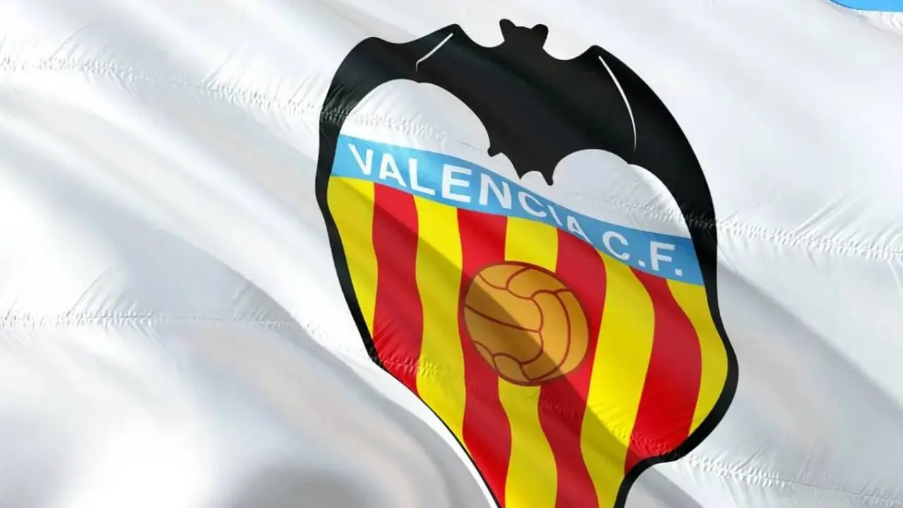 Una bandera del Valencia CF. /  Pixabay