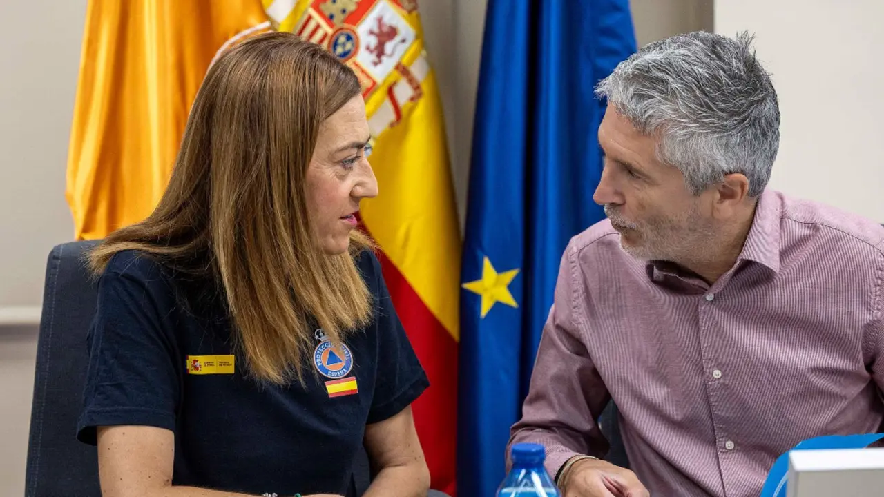 Virginia Barcones, directora general de Protecci&oacute;n Civil y Emergencias; y Fernando Grande-Marlaska, ministro del Interior espa&ntilde;ol. / @interiorgob.