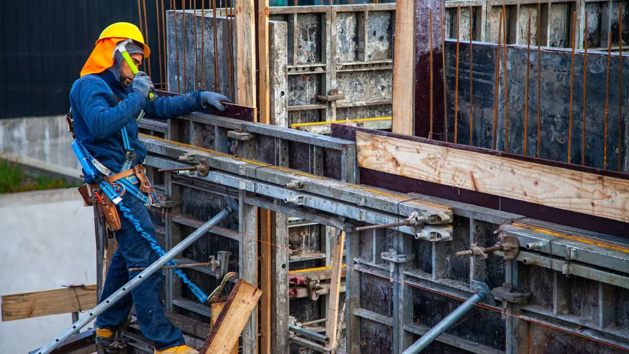 Un obrero en una construcci&oacute;n. / Pixabay.