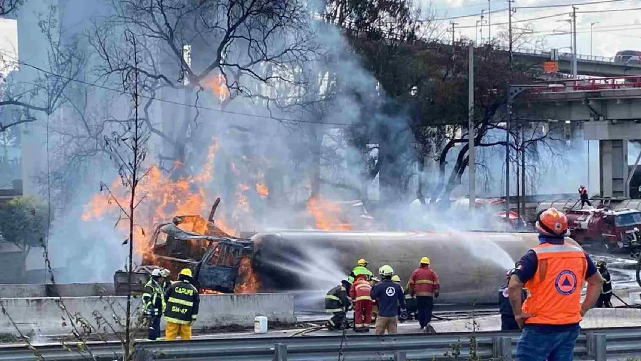Explosi&oacute;n en Ciudad de M&eacute;xico. / @Joselmoctezuma en X