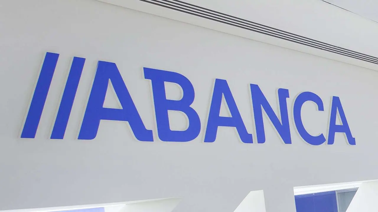 R&oacute;tulo de Abanca. / Mundiario