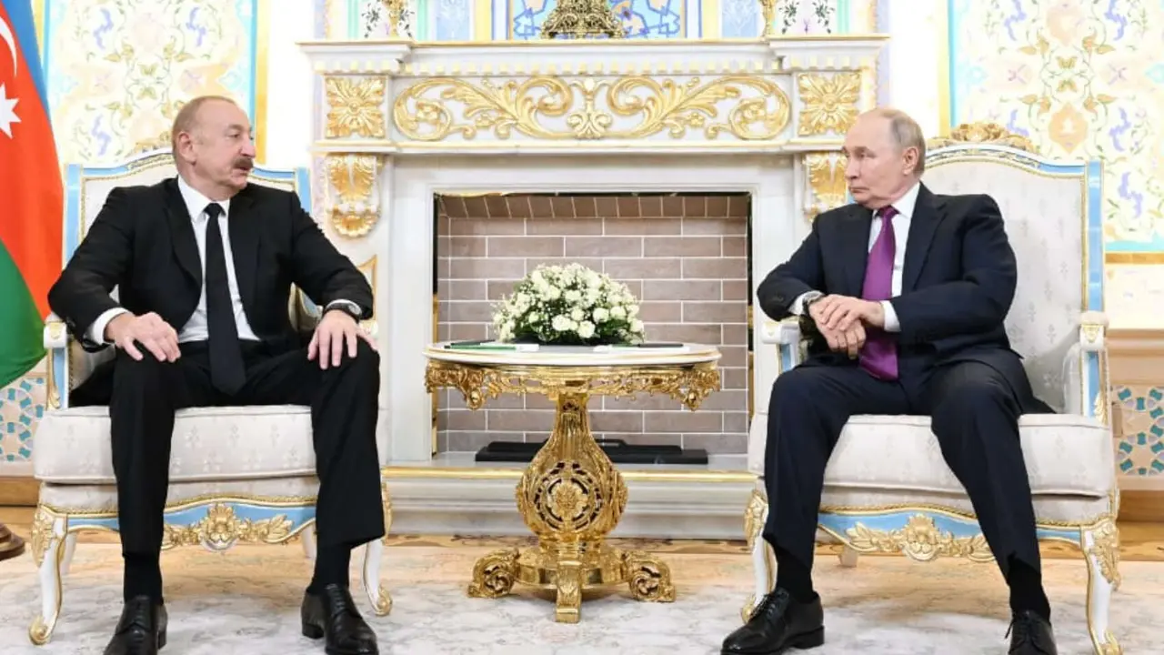 Ilham Al&iacute;yev, presidente de Azerbaiy&aacute;n y Vlad&iacute;mir Putin, mandatario de Rusia. / @presidentaz