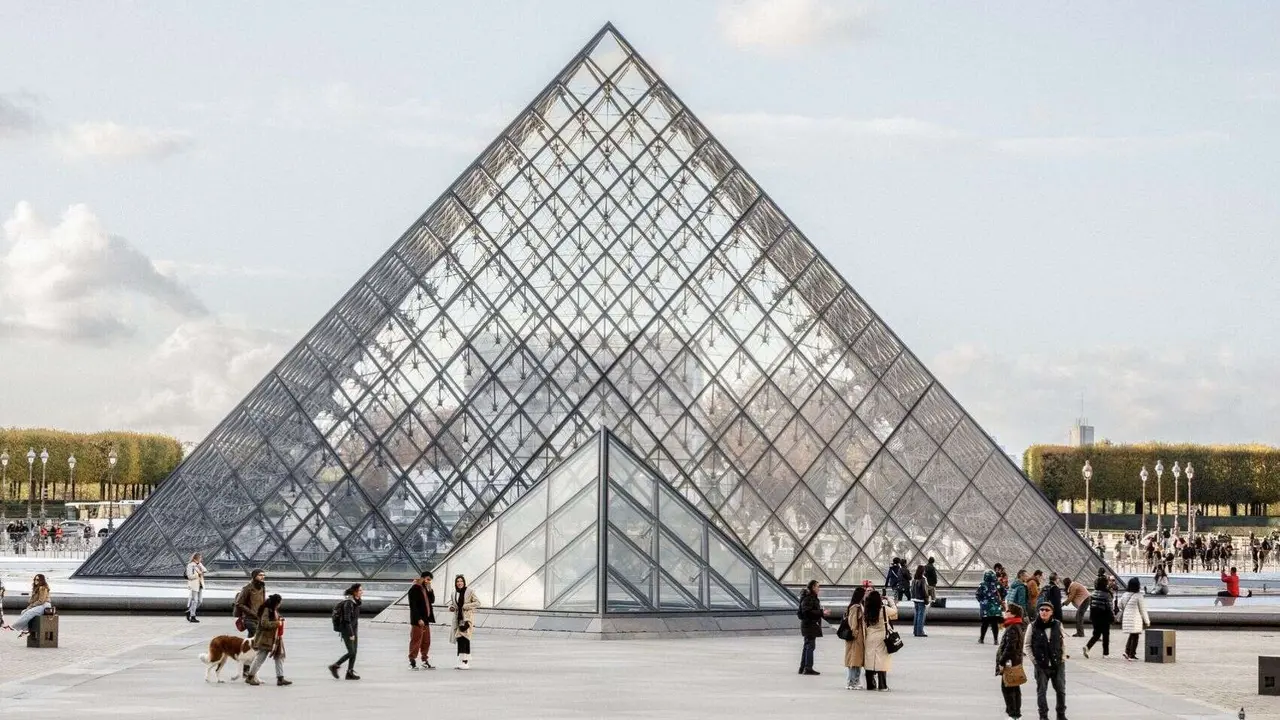 Museo del Louvre. / @MuseeLouvre.