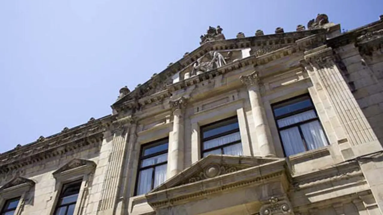 Facultad de Medicina de la Universidad de Santiago de Compostela. / Mundiario