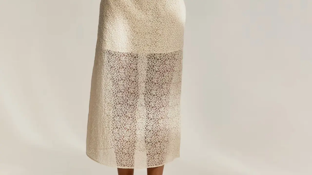 Falda bordada, H&M.com.