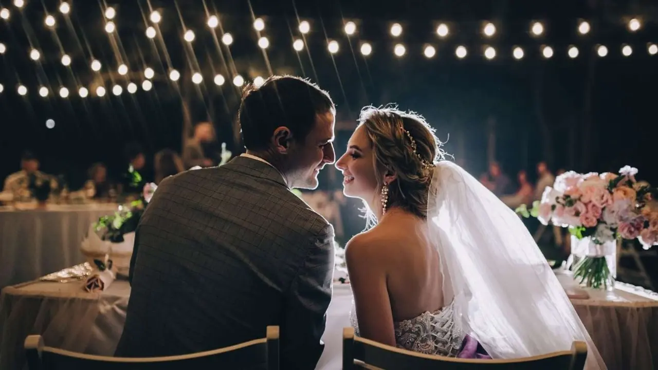 Una pareja en su boda. / RR. SS.