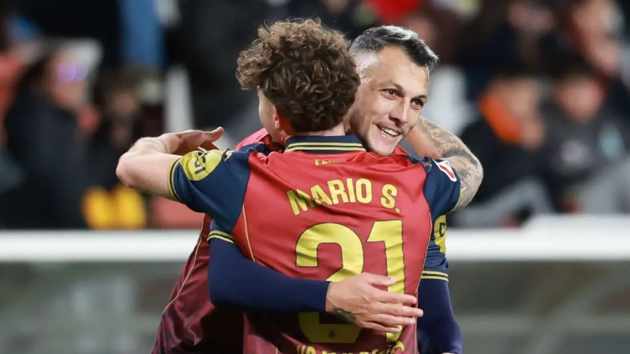 Un pase medido de Mario Soriano le sirvi&oacute; a Stoichkov para marcar el 0-1. / RCD